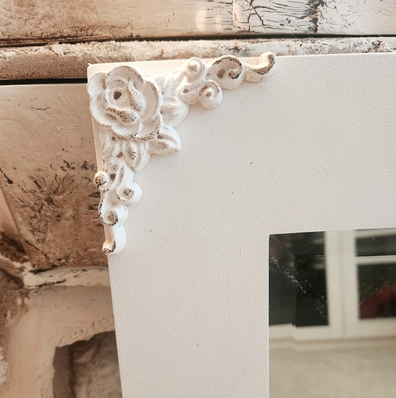 Shabby chic Hand Painted mirror - Picture 2 of 6